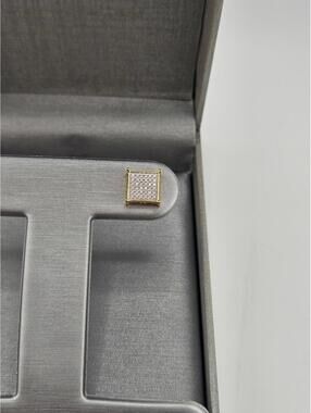 Sole (1) 9.6mm Square Gold Vermeil Moissanite Stud Earring